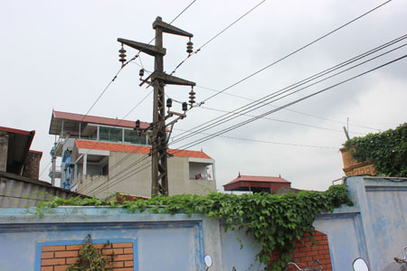Vi phạm hành lang an toàn lưới điện có thể bị xử lý hình sự